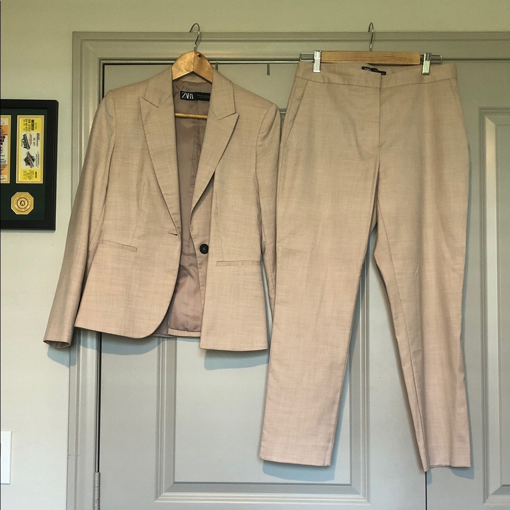 Zara Woman’s Baby Pink Suit